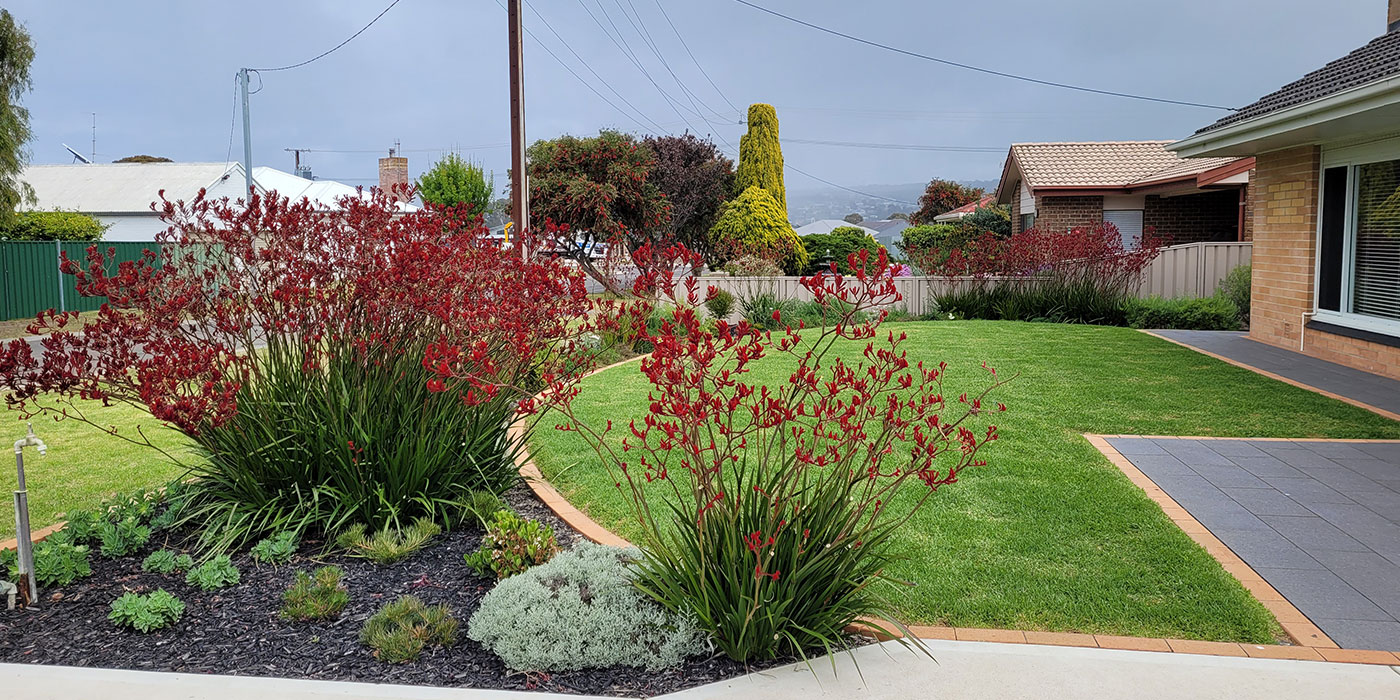 Garden Landscaping (Victor Harbor) | Hand Made Gardens